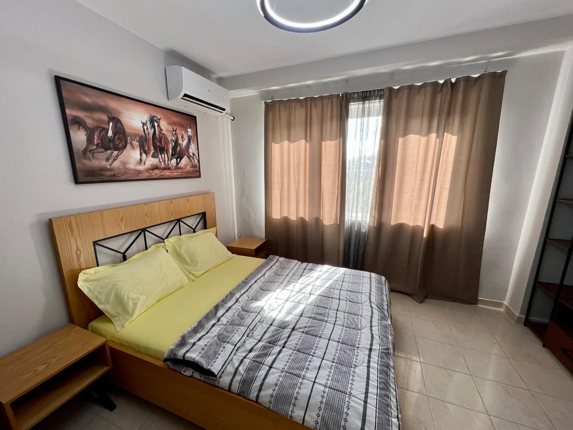 Apartment In Skanderbeg Square - Tirana Center 2 Екстериор снимка