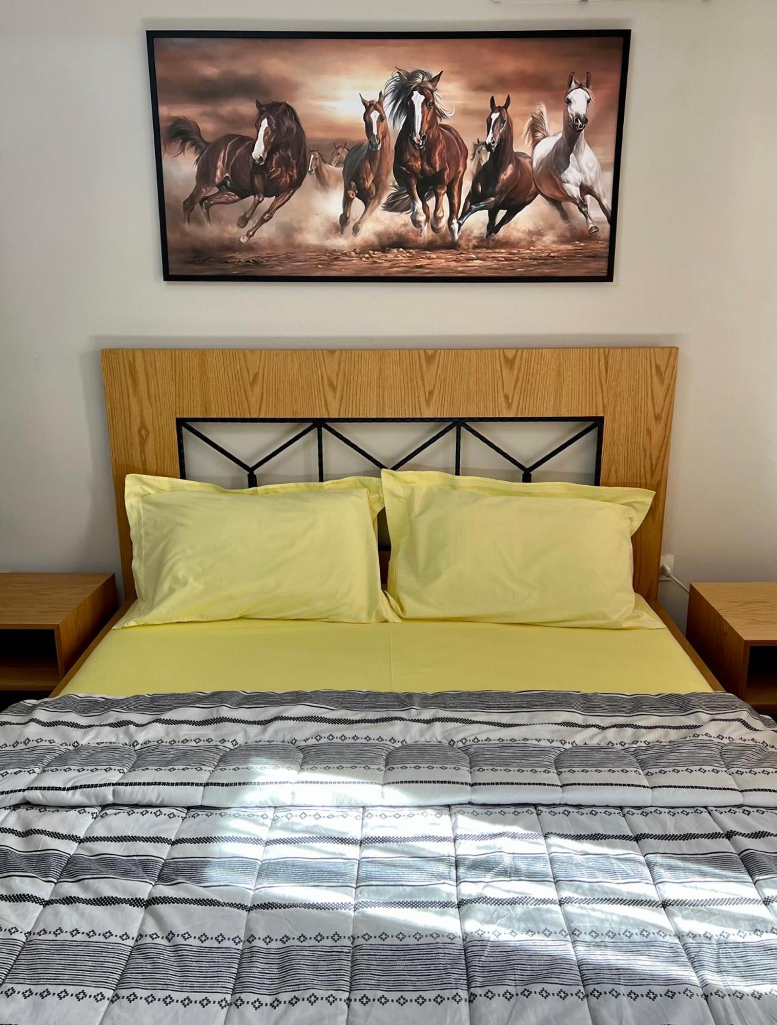 Apartment In Skanderbeg Square - Tirana Center 2 Екстериор снимка